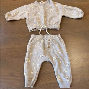 Jessica Simpson Gray and White Kids Matching Set